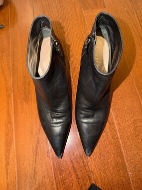 Stuart Weitzman Black Pointed Leather Ankle Boots with Side Zipper